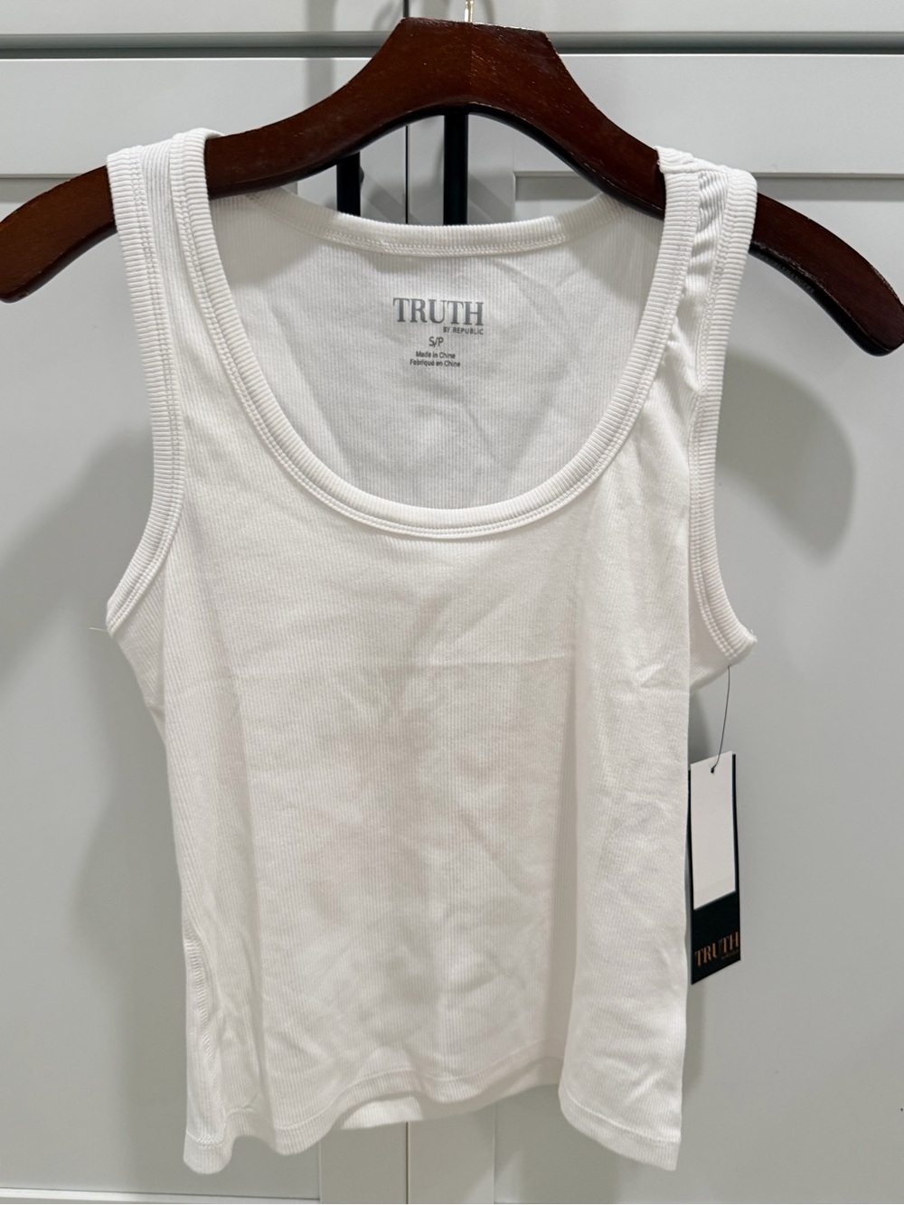 Truth by Republic White Ribbed Tank Top S/P NWT $48